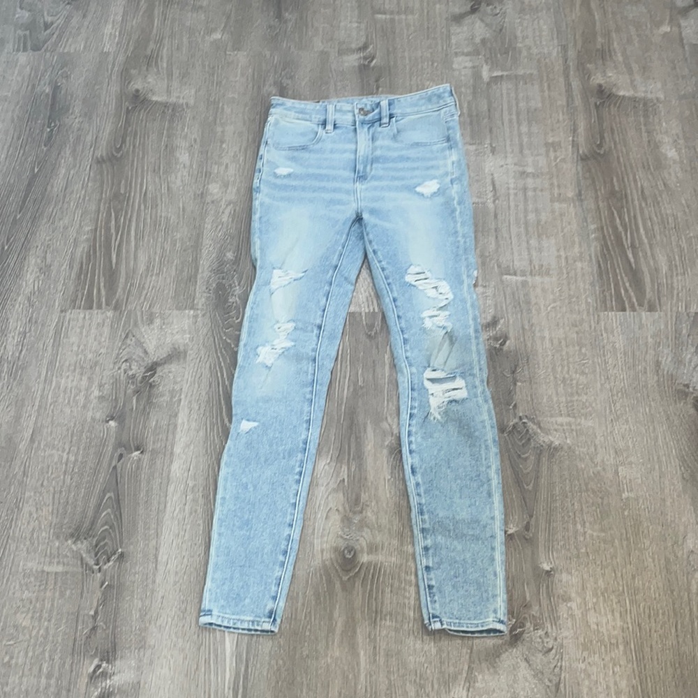 American eagle distressed denim. Size 2 regular